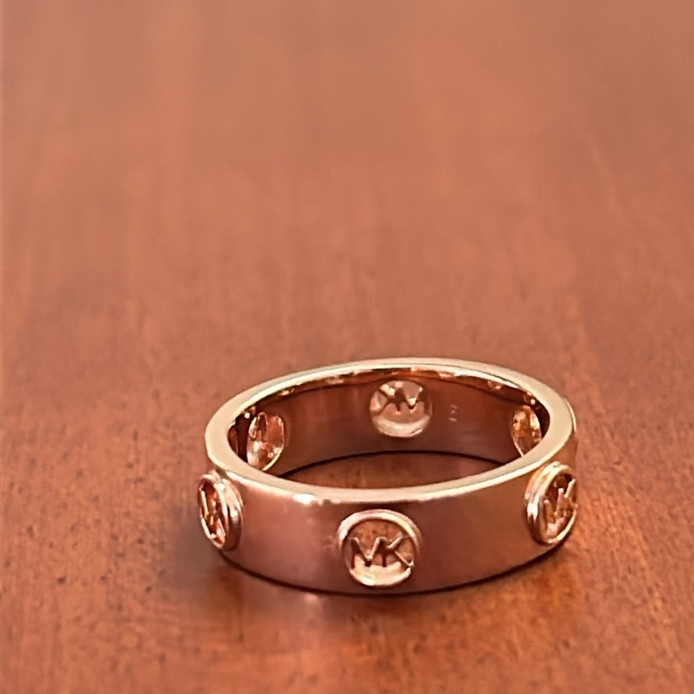 Michael Kors Sterling Silver Stamped 925 Rose Gold Color Ring - Size 6 - NWT